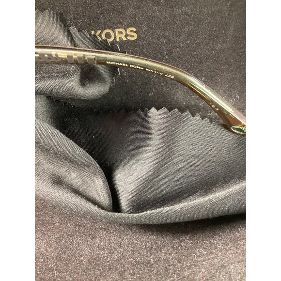 Michael Kors Eyeglass frames and case - Picture 5 of 6